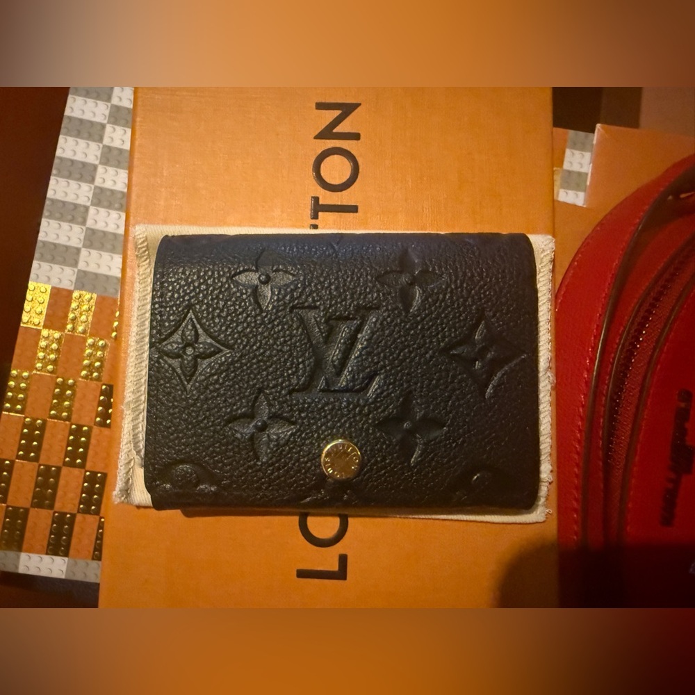 Louis Vuitton Red Ribbon xmas Packaging with Box and Dust Bag - Picture 13 of 13